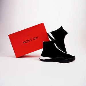 TRAINERS (BLACK)